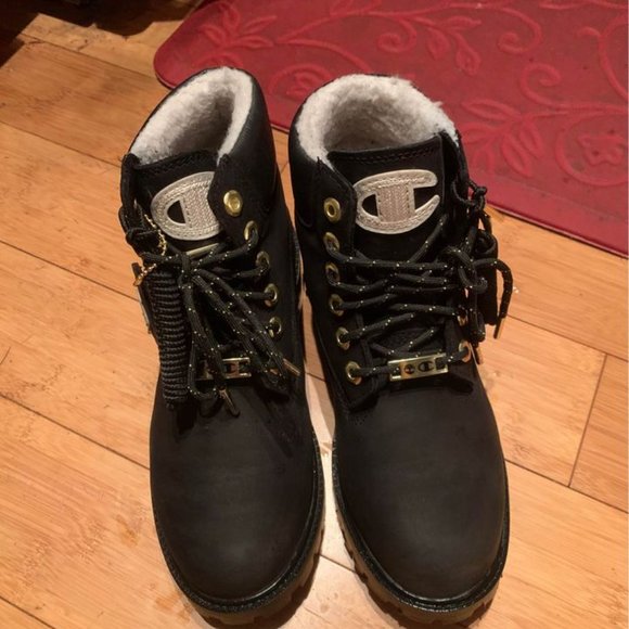 Black Timberlands x Champion KIDS - Picture 3 of 4